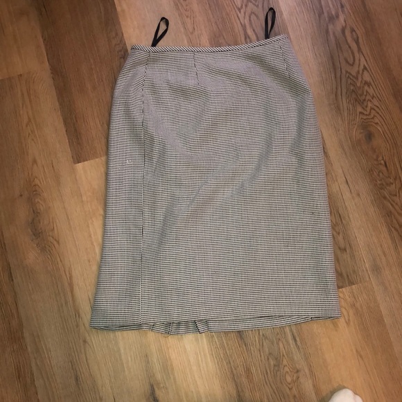 Liz Claiborne Skirt - Picture 1 of 3